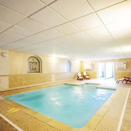 White Waters Hotel & Spa Llangollen-2