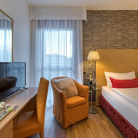 Hotel Sporting Trento-2