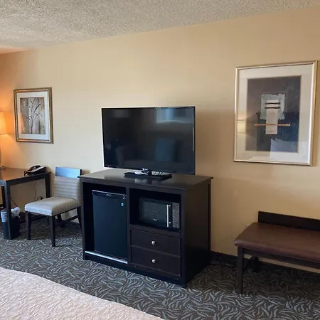 Hampton Inn & Suites Carlsbad-2