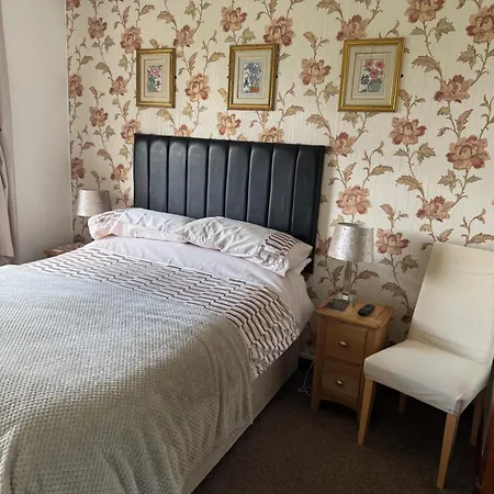 Prince Charlie'S Cottage-3