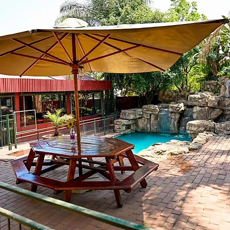 Tudor Lodge Guest House-2