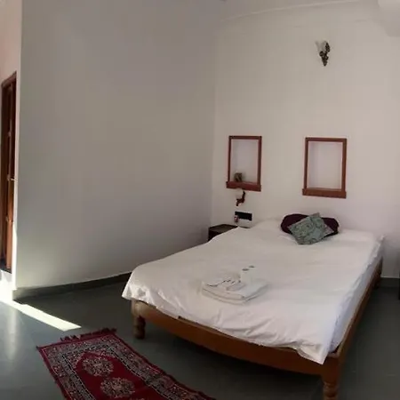 Hari Niwas Guest House-2