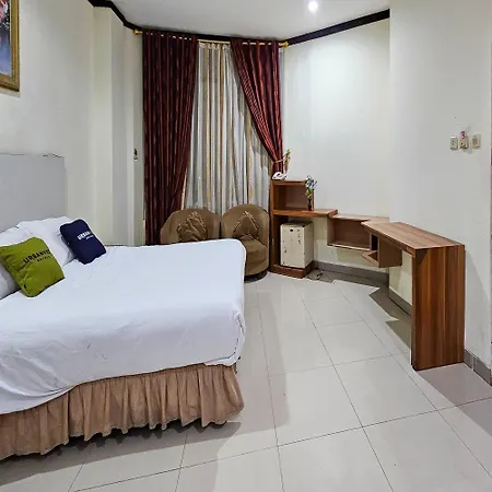 Urbanview Hotel Kharisma Banjarmasin-3