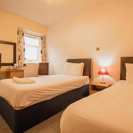 The Ben Mhor Hotel, Bar & Restaurant-2