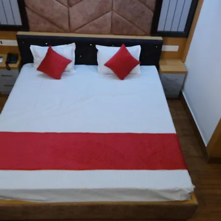 Hotel Golden Continental-3