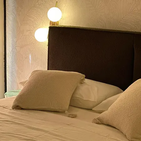 Golden Palm-2