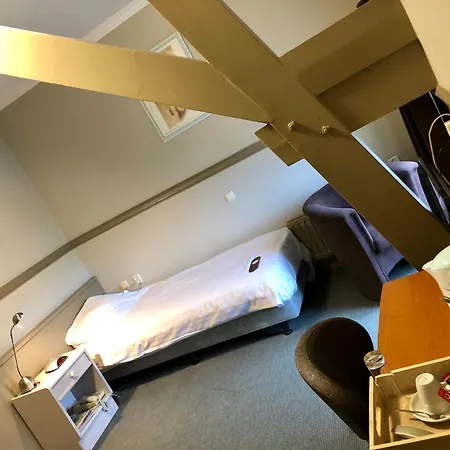 Grand Cafe Hotel de Bourgondier-3