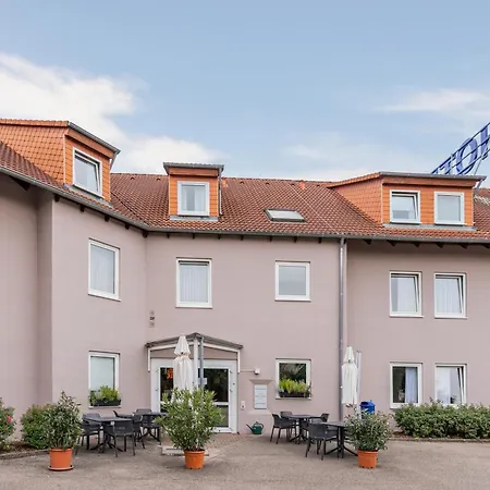 Euro-Hotel-2