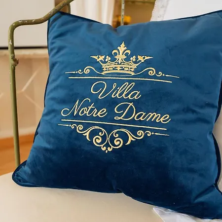 VILLA NOTRE DAME face au Château fort-2