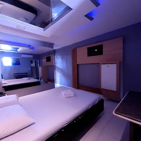 Gran Motel Gyn-2