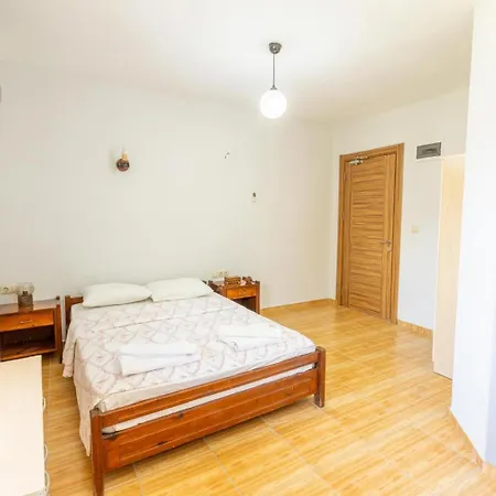 Deniz yıldızı pansiyon selimiye-3