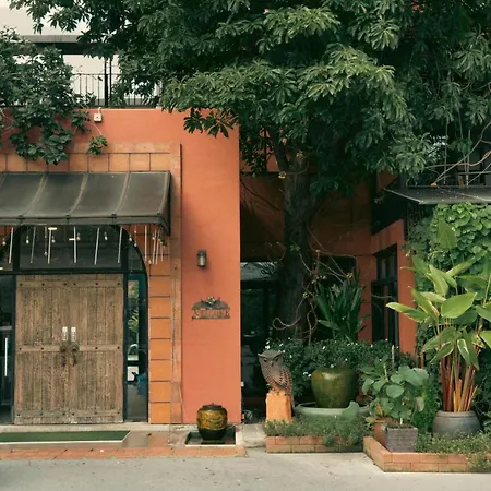โรงแรมบ้านสวนพรานนก-2