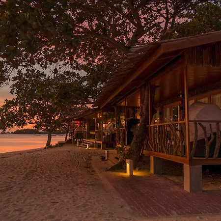 Crusoe Cabins Casobe-2