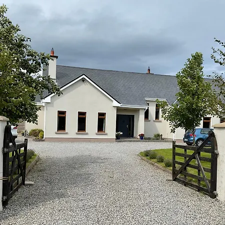 Hazeltree Lodge-2