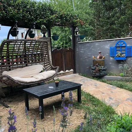 Beren Suite Garden-2