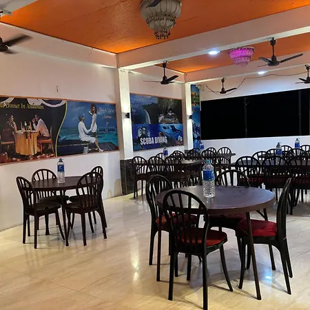 The Tamarind Tree Hotel & Restaurant-3