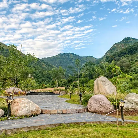 Corbett Vanvaas Resort-3