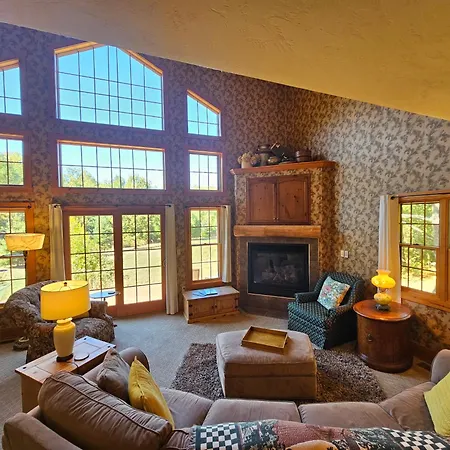 Chanticleer Cabins-3