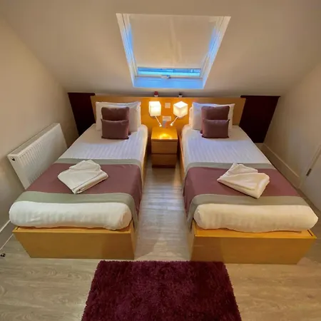 Holtwhites Hotel-2