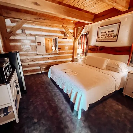 Gruene Cottages-2