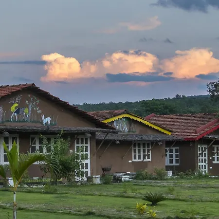 Pachmarhi Foothill Cottages By Vanyum-2