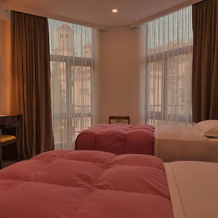 Hotel Republika Berat-2