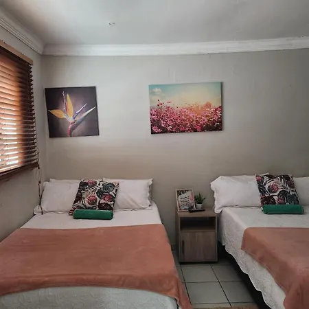 Botlhale Guesthouse, Events & Spa-3