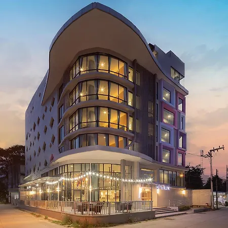 Hotel Selene Chiang Rai-3