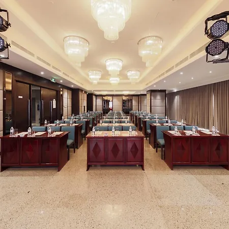 Green Beach Hotel Nha Trang-2
