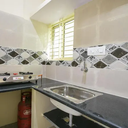 C Suites - Franny-3