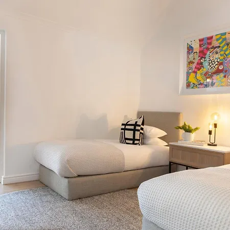 The Clarendon - Fresnaye-3