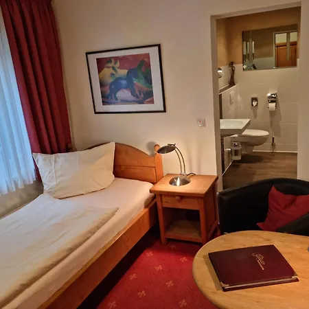 Hotel Landhaus Berghof-2
