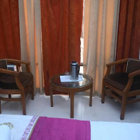 Hotel Surya Plaza-3