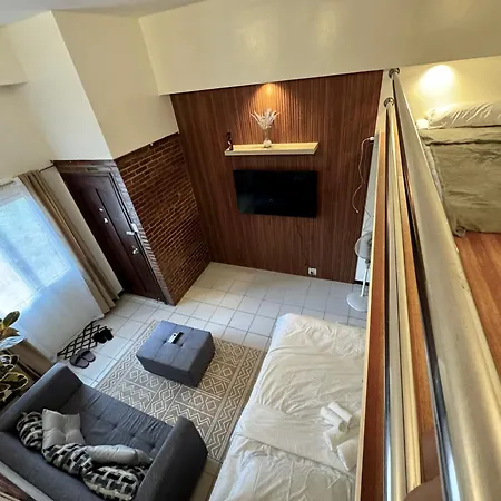 Cozy Pod-3
