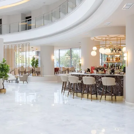Ramada By Wyndham Bucharest Otopeni Airport-3