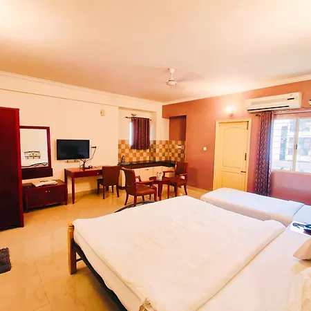 Kings Suites Palace Grounds-2