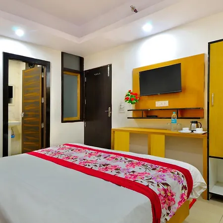 Hotel Hari International By Byob Hotels At Sec 11 Noida-3