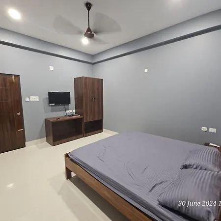 Balaji Grand Hotel-3