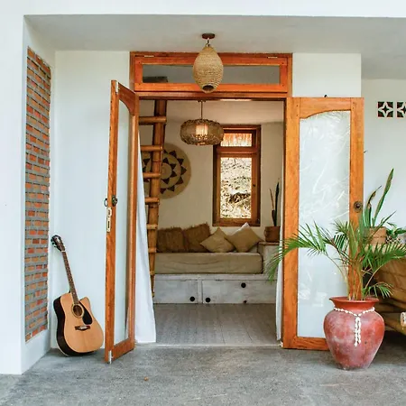 360 Surf Lodge-2