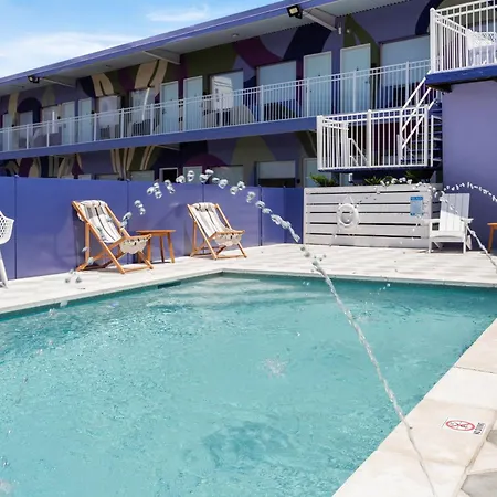 The Iris Motel-3