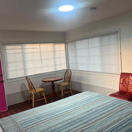 Silver Sands Motel-3
