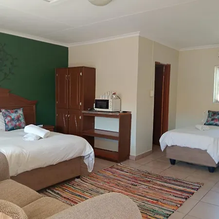Villa De La Rosa Klerksdorp-3
