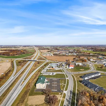 Cobblestone Hotel & Suites Denmark - Green Bay-3