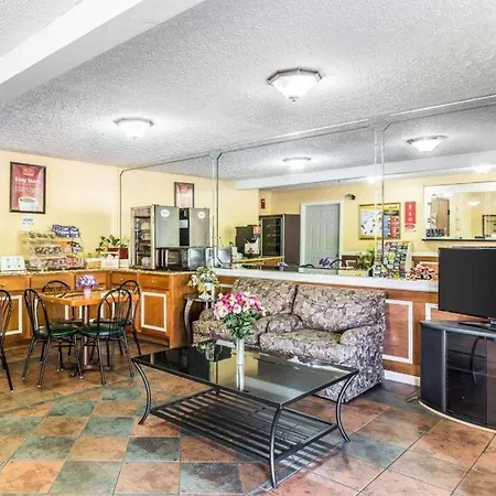 Econo Lodge Decatur - Atlanta East-2