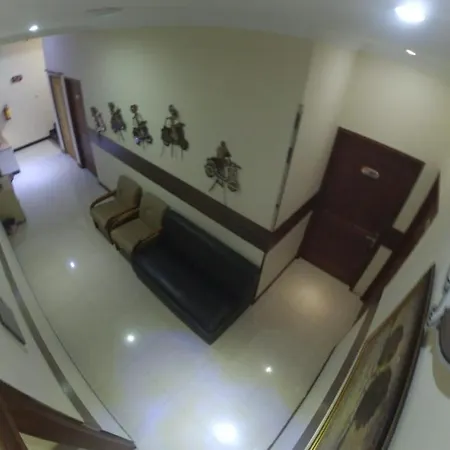 Cabin Hotel Sutomo-2