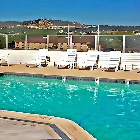 Motel 6 Colorado Springs, Co - South/Metro Area-3