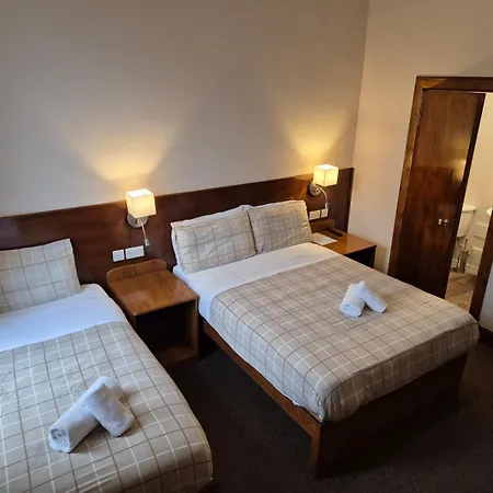 Douglas Hotel-3