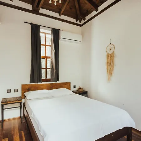Eski Yeni Tatil Evi Olympos-3