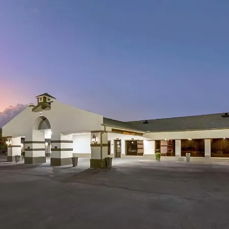 Best Western Post Oak Inn-2