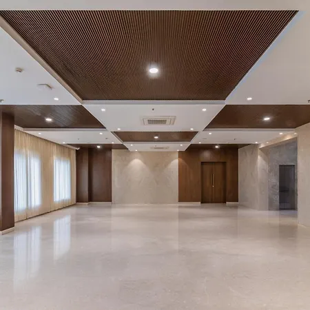 Royal Embassy-2